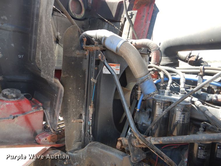 image for item DJ8968 1999 Mack CL700  semi truck