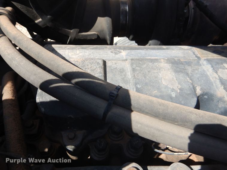 image for item DJ8968 1999 Mack CL700  semi truck