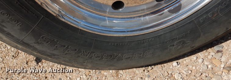 image for item DJ8968 1999 Mack CL700  semi truck