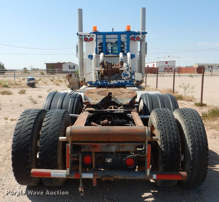 image for item DJ8972 1995 Kenworth W900B  semi truck