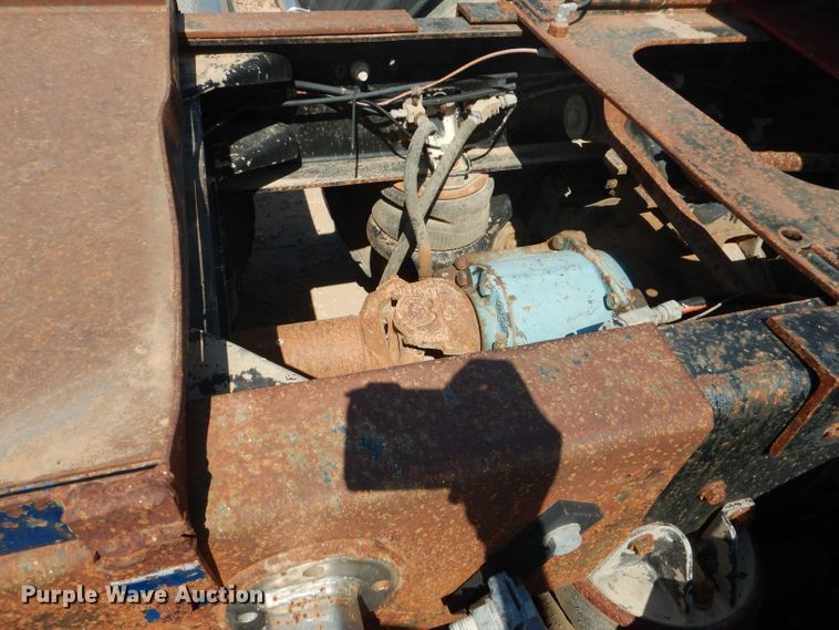 image for item DJ8972 1995 Kenworth W900B  semi truck