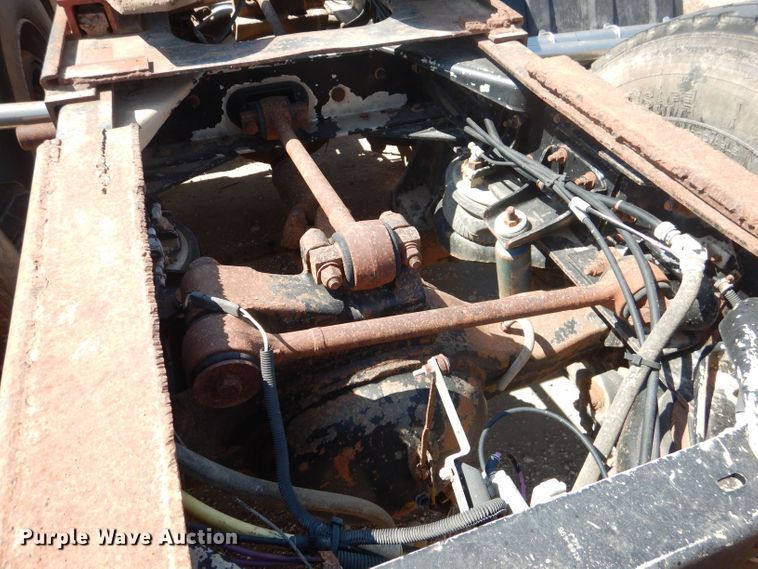 image for item DJ8972 1995 Kenworth W900B  semi truck