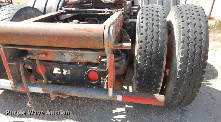 image for item DJ8972 1995 Kenworth W900B  semi truck