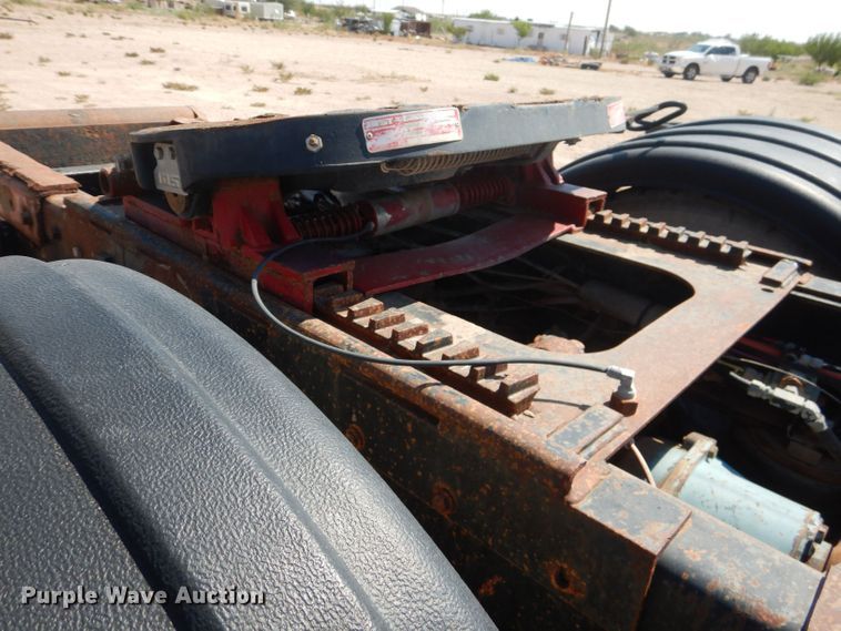 image for item DJ8972 1995 Kenworth W900B  semi truck