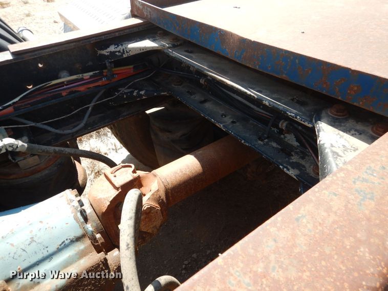 image for item DJ8972 1995 Kenworth W900B  semi truck