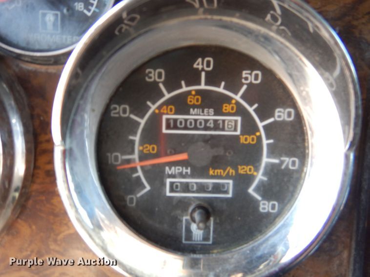 image for item DJ8972 1995 Kenworth W900B  semi truck