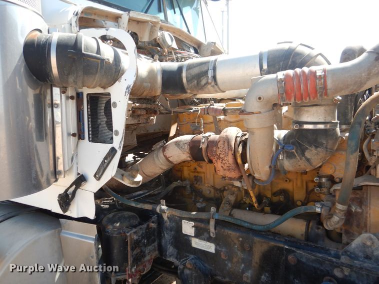 image for item DJ8972 1995 Kenworth W900B  semi truck