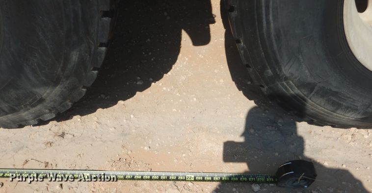 image for item DJ8972 1995 Kenworth W900B  semi truck