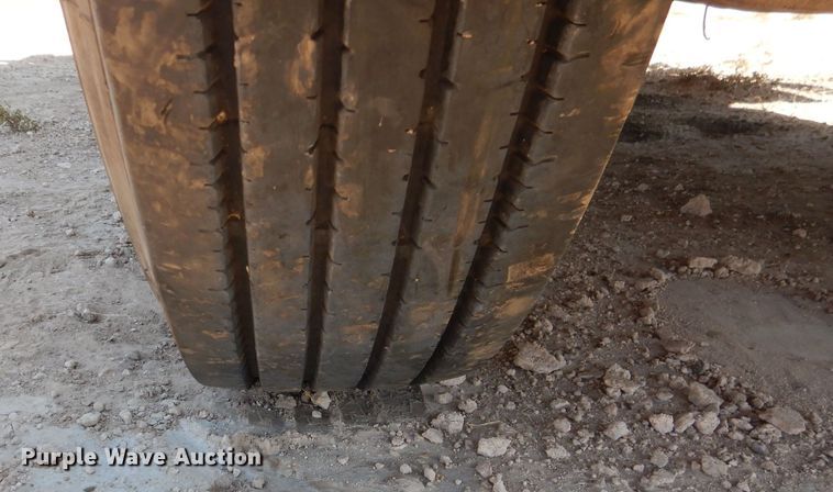 image for item DJ8972 1995 Kenworth W900B  semi truck