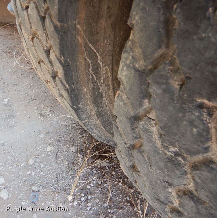 image for item DJ8972 1995 Kenworth W900B  semi truck