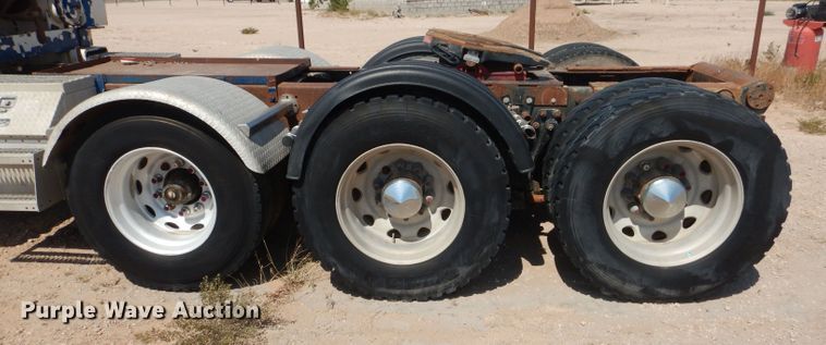 image for item DJ8972 1995 Kenworth W900B  semi truck