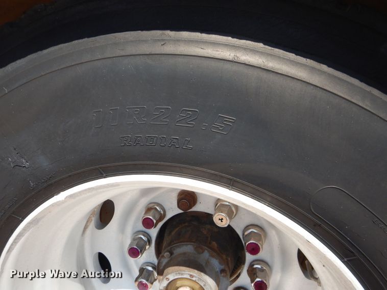 image for item DJ8972 1995 Kenworth W900B  semi truck