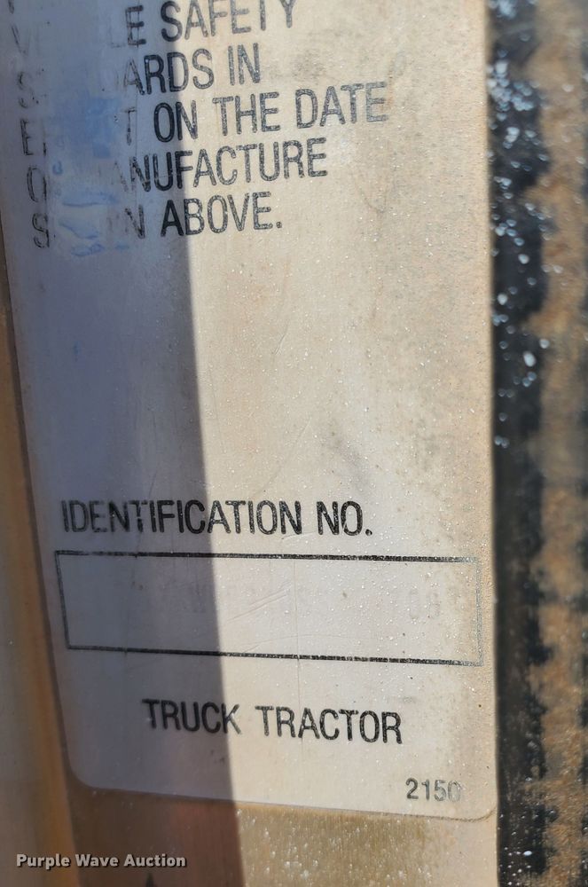 image for item DJ8972 1995 Kenworth W900B  semi truck