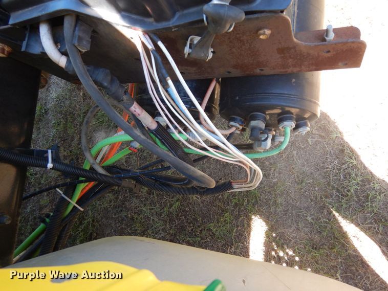 image for item DK0365 2012 International DuraStar 4300  truck cab and chassis