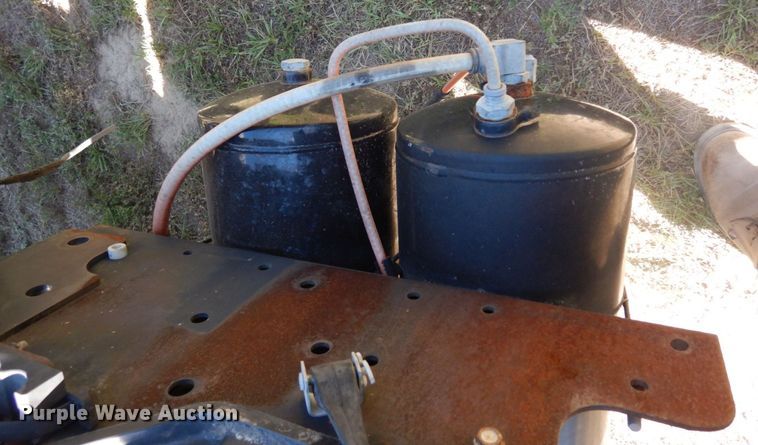 image for item DK0365 2012 International DuraStar 4300  truck cab and chassis