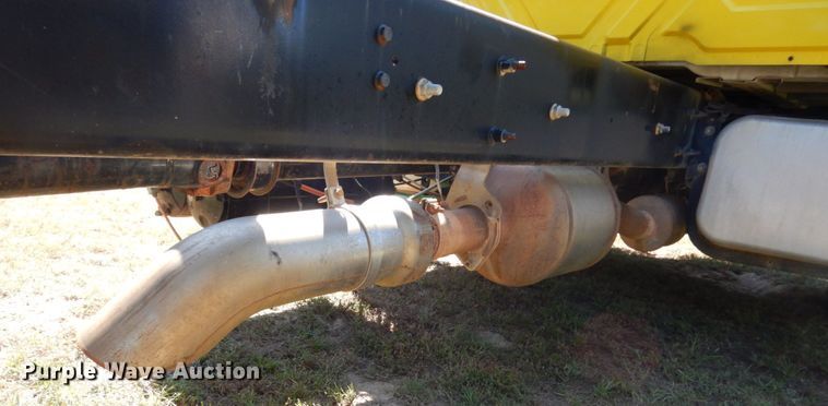 image for item DK0365 2012 International DuraStar 4300  truck cab and chassis