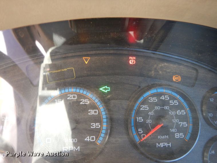 image for item DK0365 2012 International DuraStar 4300  truck cab and chassis