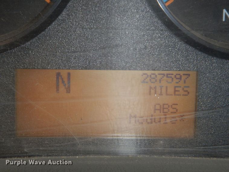 image for item DK0365 2012 International DuraStar 4300  truck cab and chassis