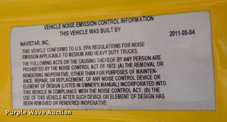 image for item DK0365 2012 International DuraStar 4300  truck cab and chassis