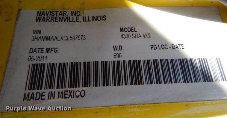 image for item DK0365 2012 International DuraStar 4300  truck cab and chassis