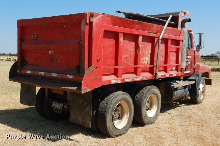 image for item DK0382 1996 Mack CH613  dump truck