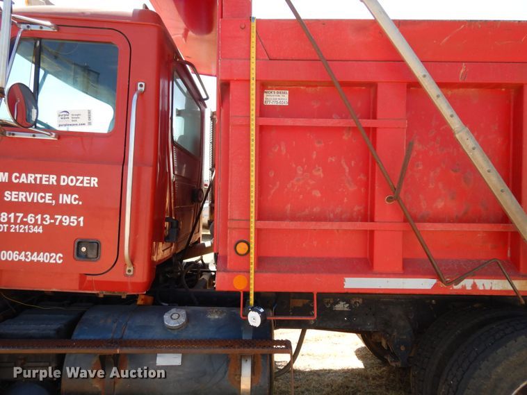 image for item DK0382 1996 Mack CH613  dump truck