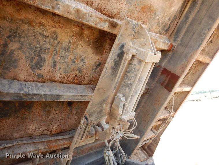 image for item DK0382 1996 Mack CH613  dump truck