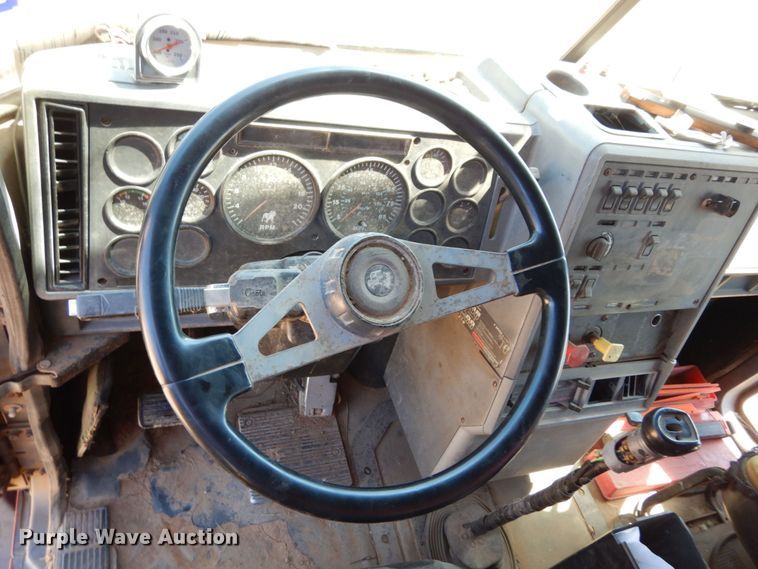 image for item DK0382 1996 Mack CH613  dump truck