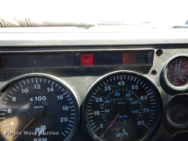 image for item DK0382 1996 Mack CH613  dump truck