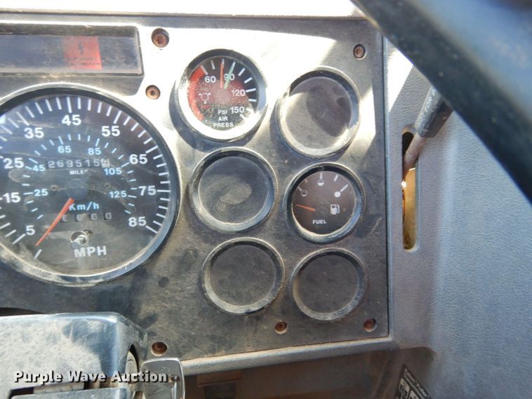 image for item DK0382 1996 Mack CH613  dump truck