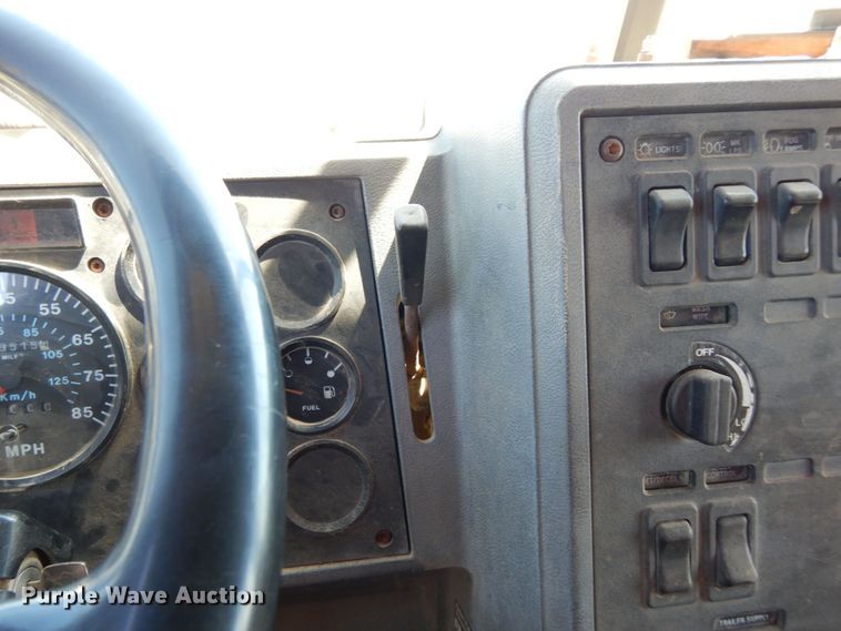 image for item DK0382 1996 Mack CH613  dump truck