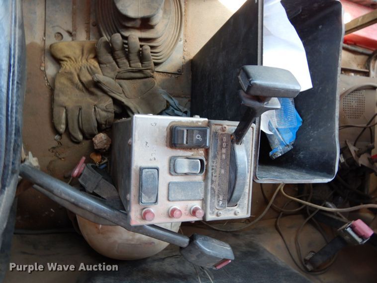 image for item DK0382 1996 Mack CH613  dump truck