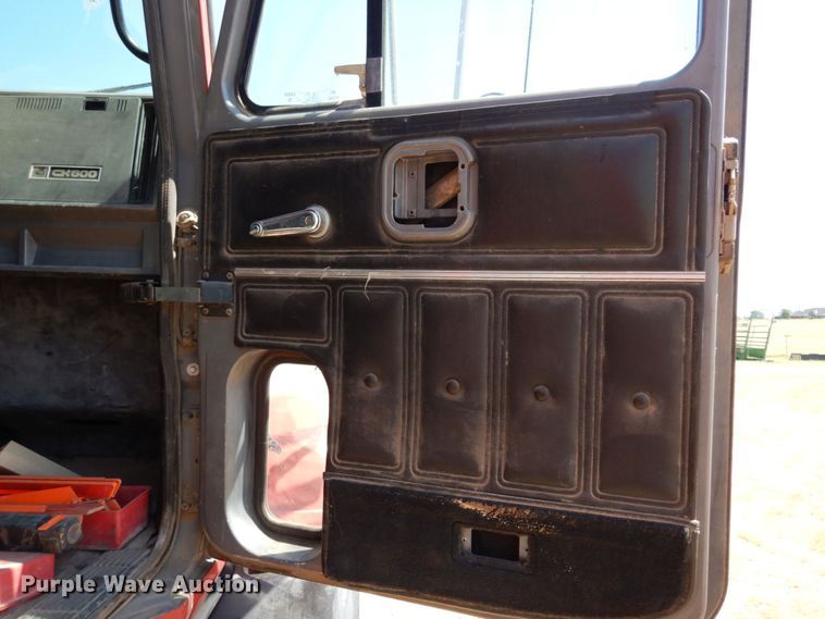 image for item DK0382 1996 Mack CH613  dump truck