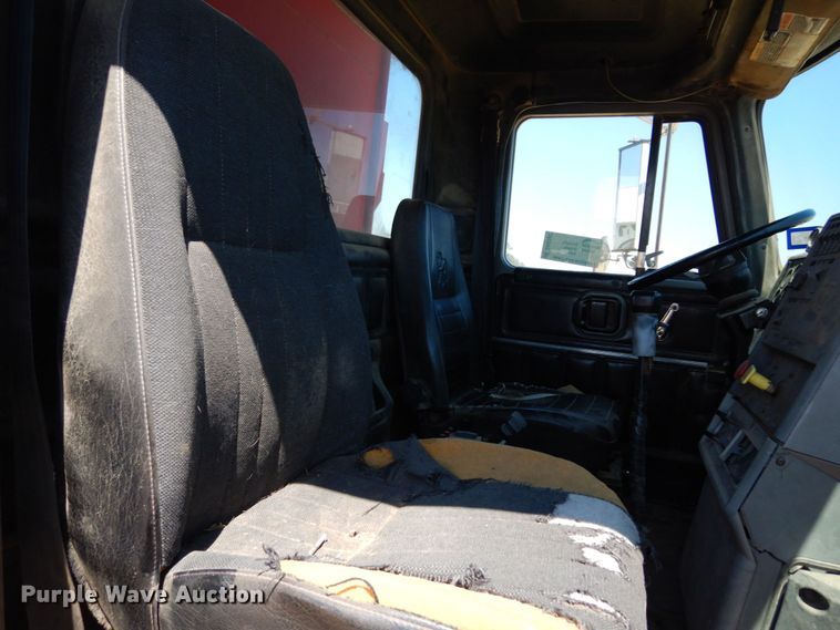 image for item DK0382 1996 Mack CH613  dump truck