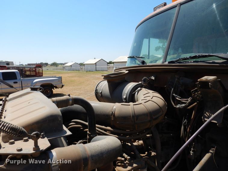 image for item DK0382 1996 Mack CH613  dump truck