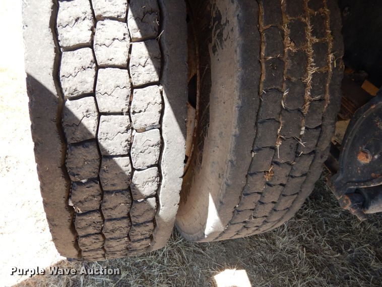 image for item DK0382 1996 Mack CH613  dump truck