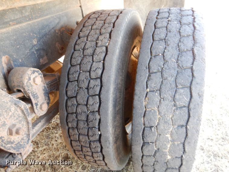 image for item DK0382 1996 Mack CH613  dump truck