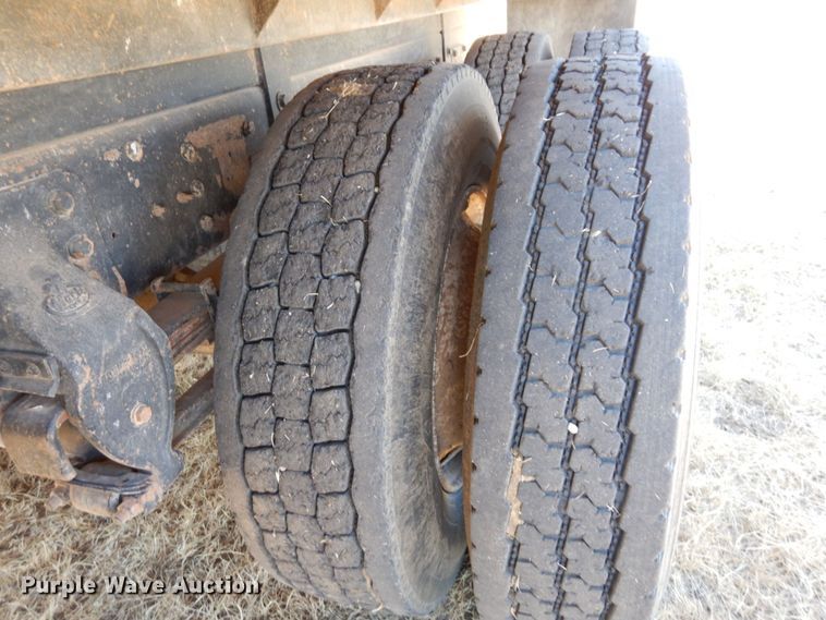 image for item DK0382 1996 Mack CH613  dump truck