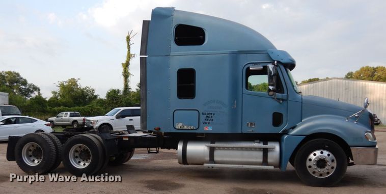 image for item DK0388 2006 Freightliner Columbia  semi truck