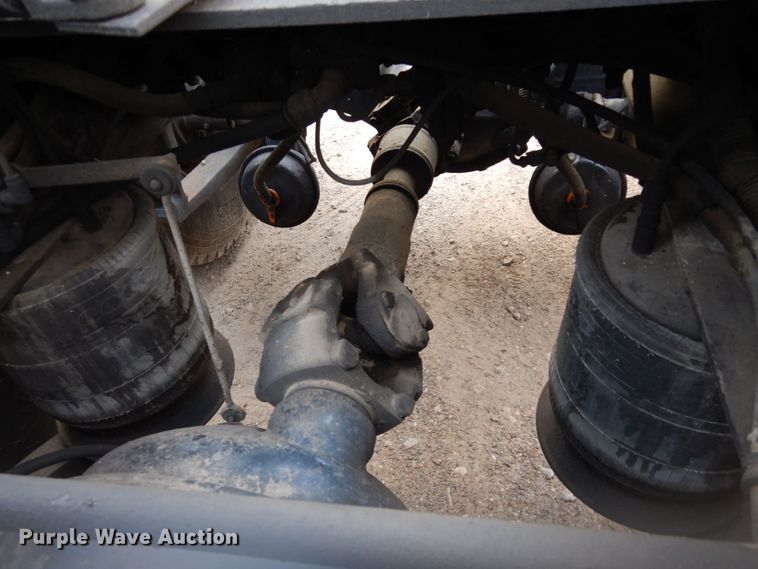 image for item DK0388 2006 Freightliner Columbia  semi truck