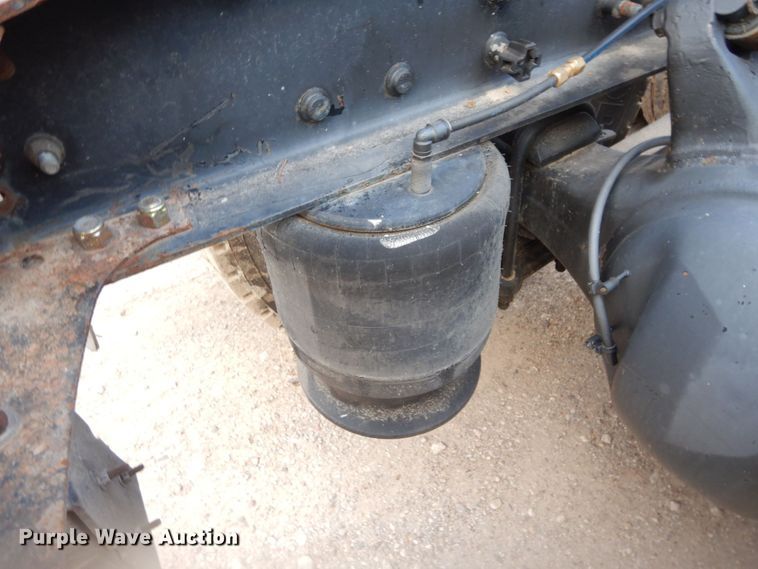 image for item DK0388 2006 Freightliner Columbia  semi truck