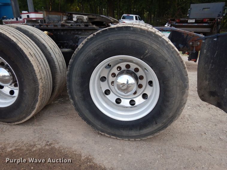 image for item DK0388 2006 Freightliner Columbia  semi truck