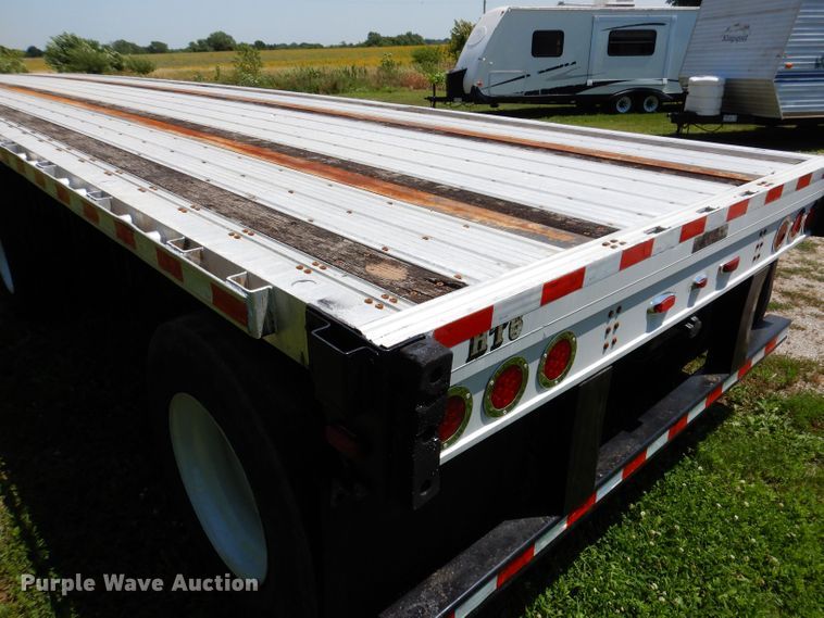 image for item DK2017 2006 Fontaine HT6  flatbed trailer