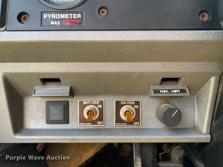 image for item DK6253 1998 Mack CH613  semi truck