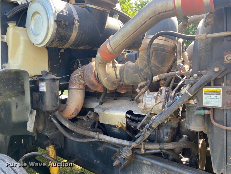 image for item DK6253 1998 Mack CH613  semi truck