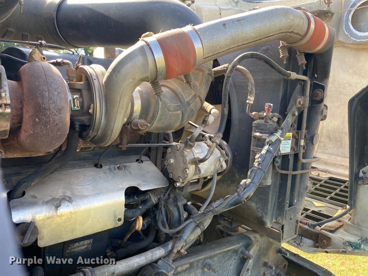 image for item DK6253 1998 Mack CH613  semi truck