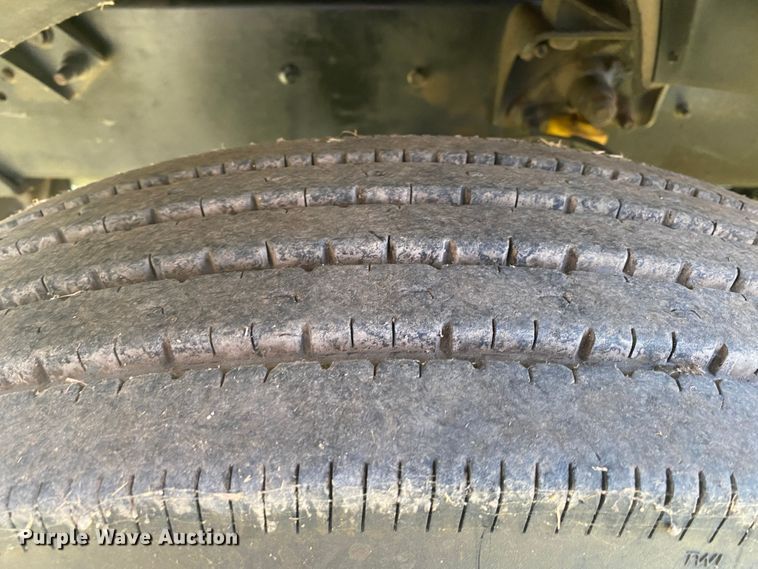 image for item DK6253 1998 Mack CH613  semi truck