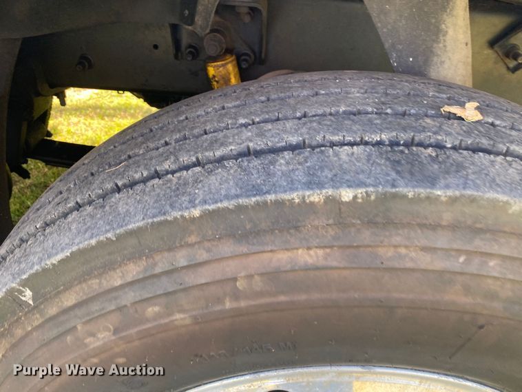 image for item DK6253 1998 Mack CH613  semi truck