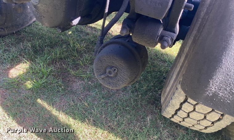 image for item DK6253 1998 Mack CH613  semi truck