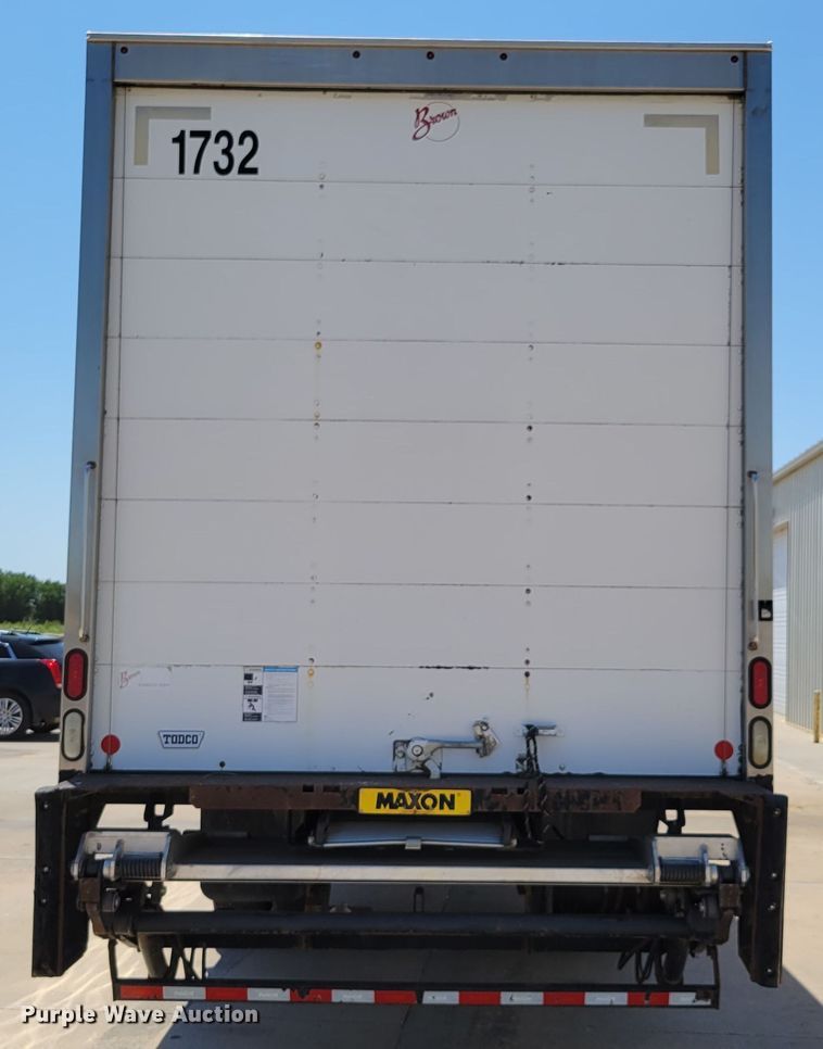 image for item DM2400 2012 International DuraStar 4300  box truck
